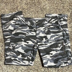 Women’s Cargo pants